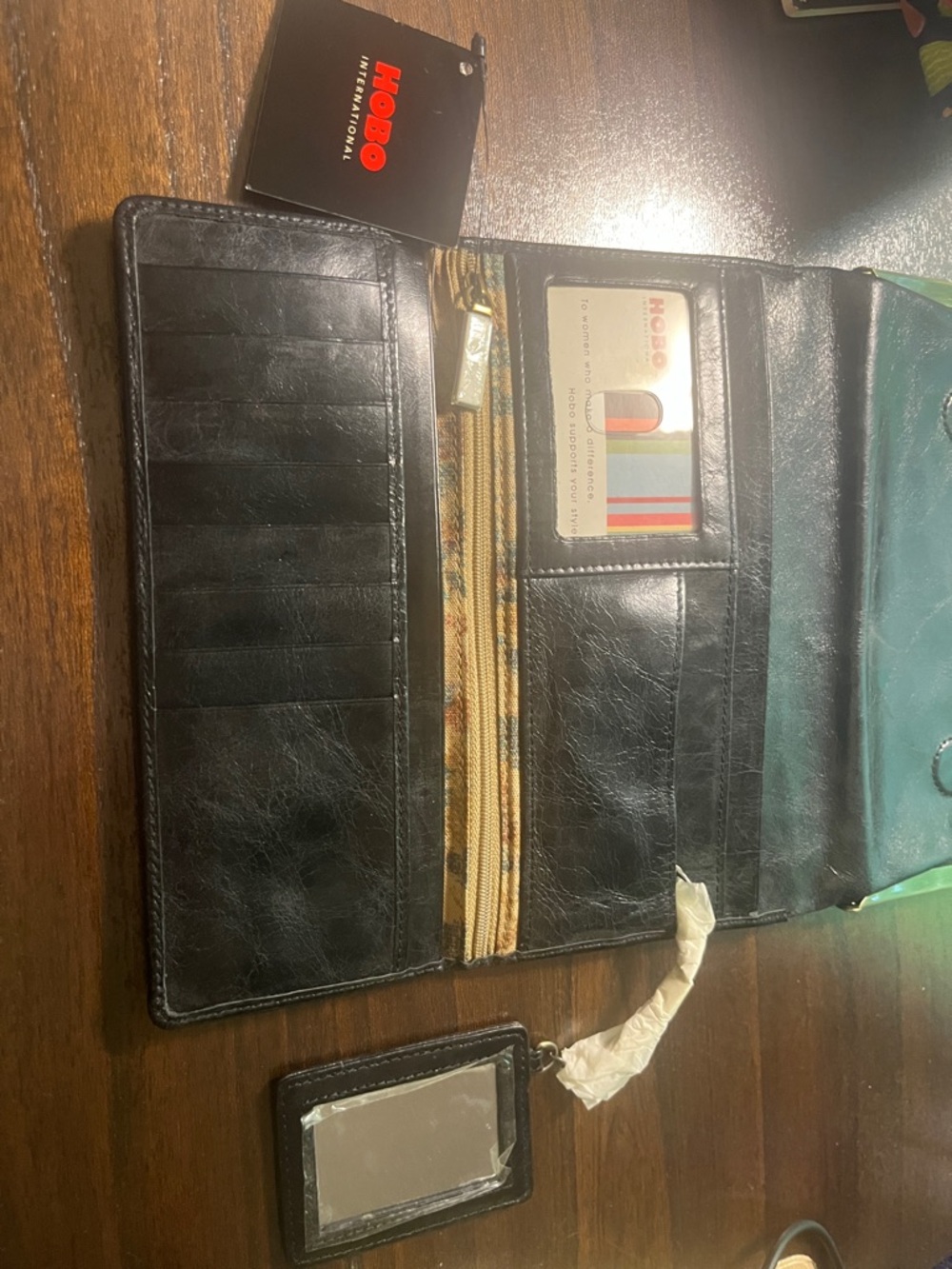 HOBO Black Leather magnetic Kiss clutch/ Wallet - Picture 4 of 6